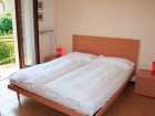 ferienwohnung-torri-del-benaco-mit-pool-Elternzimmer-0001