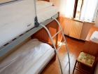 ferienwohnung-torri-del-benaco-mit-pool-Kinderzimmer-0001