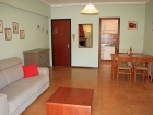 ferienwohnung-torri-del-benaco-mit-pool-Wohnzimmer-0004
